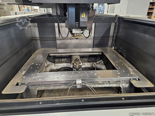Draad eroderende machine Mitsubishi Drahterodiermaschine MV 2400R