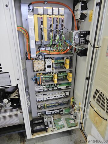 CNC Drehmaschine Spinner TC400
