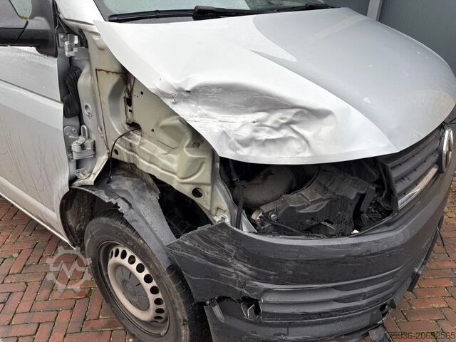 Bestelbus Volkswagen Transporter Lichte Schade 2.0 tdi L2 Carplay Pa...