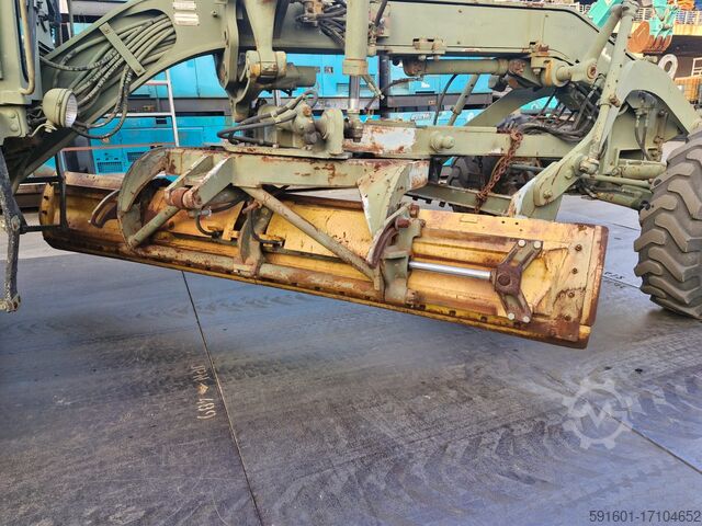 130G MOTOR GRADER Caterpillar 130G