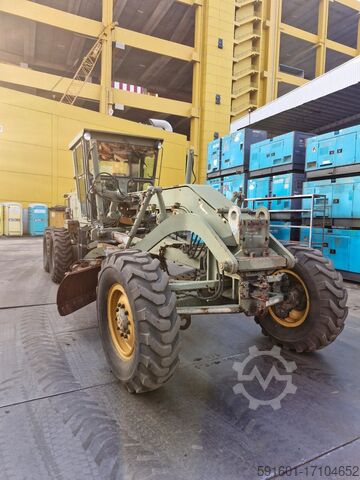 130G MOTOR GRADER Caterpillar 130G