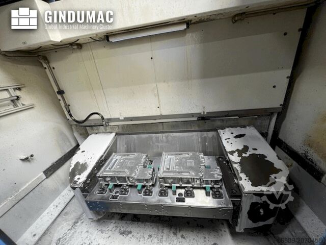 Vertikala Fleroperationsmaskiner CHIRON DZ18W