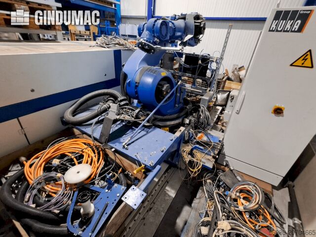 Braccio robotico KUKA KR 100-2 HA 2000