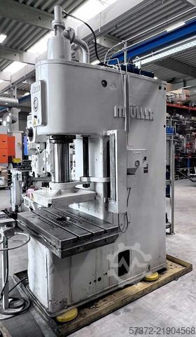 Hydraulisk press med en kolumn Müller CEZ 63,5