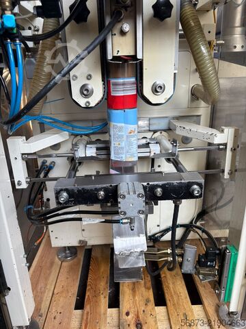 Bag forming, filling and sealing machine Aquarius GEA CFS Smart Packer S180