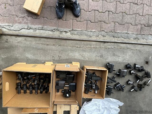 Værktøjsholdere til CNC-drejebænke Toolholders for CNC lathe 