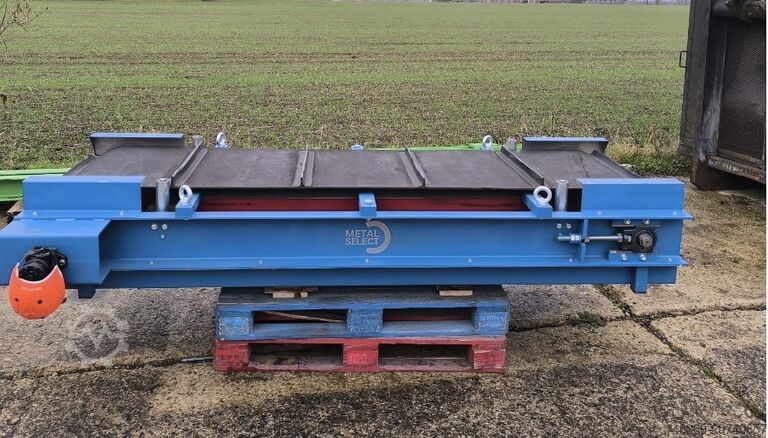 MAGNET PŘES PÁSMO MetalSelect M 1000