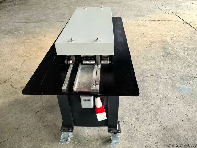 Máquina perfiladora HawkTech LC-5005