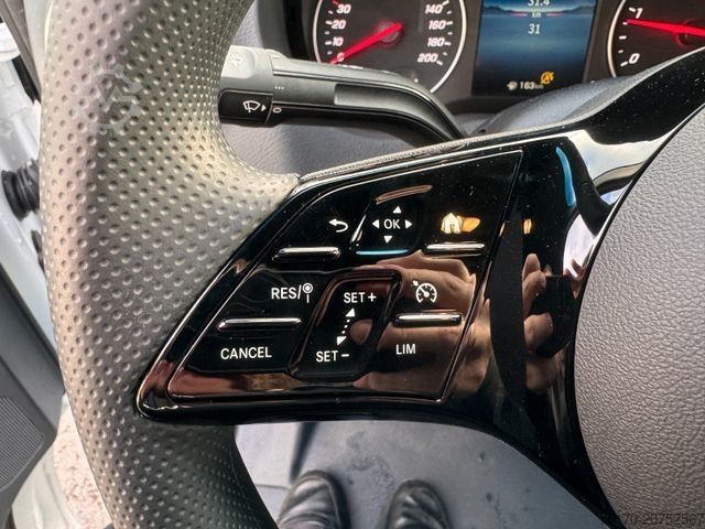 High top van MERCEDES-BENZ Sprinter 317 CDI 3665 Klima AHK Kamera Fenster