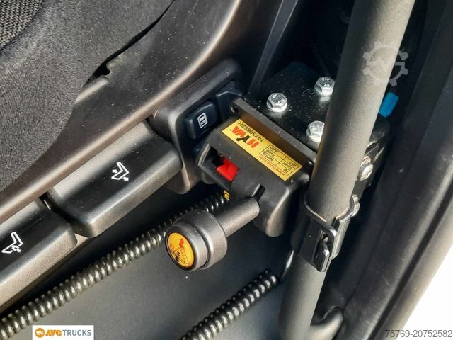 Standaard trekker SCANIA R 460 2-KreisHydr.+Kipphebel Retarder 2 xTank