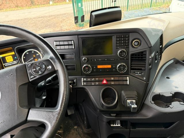 Samochód ciężarowy z plandeką typu platforma MERCEDES-BENZ Actros 2545 / Retarder / Volumenzug