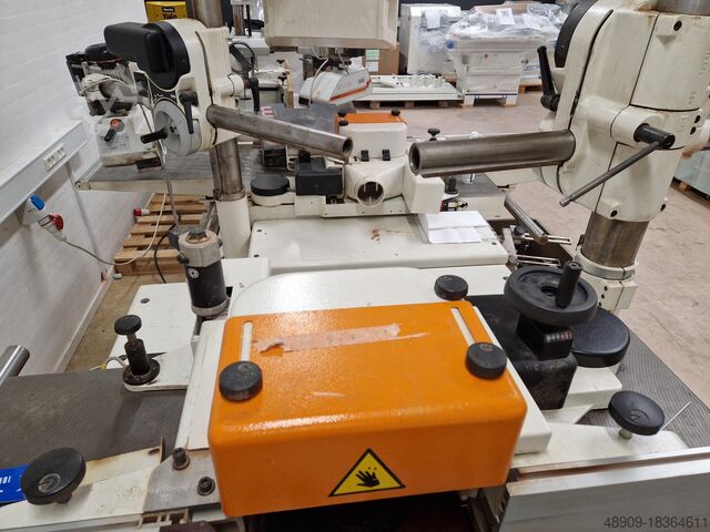 Frees met kantelbare spindel SCM t 150 class