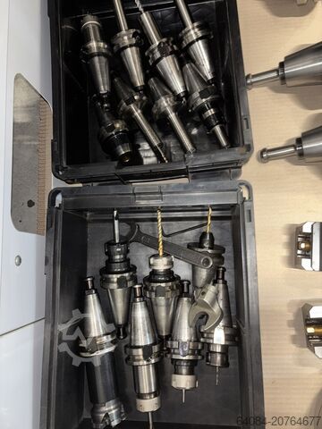 Pionowe centrum obróbkowe Matsuura MAM72-35V