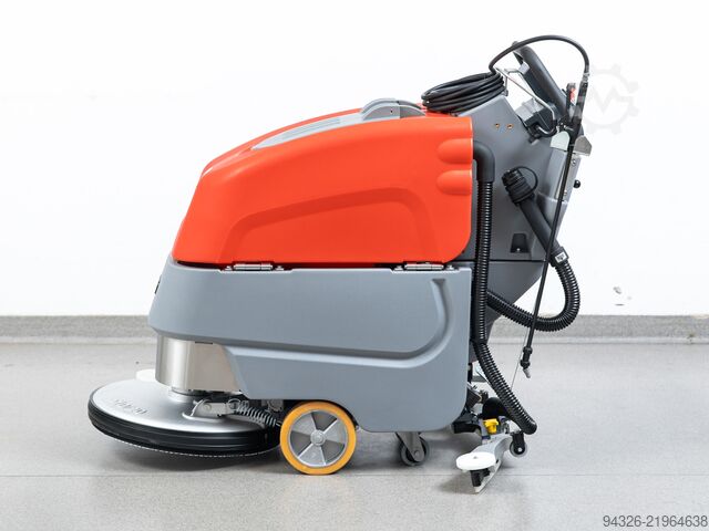 Nouă HAKO B45 CL an fabricație 2026 + pistol de pulverizare Hako Scrubmaster B45 CL TB510 2026y + SPRAYER