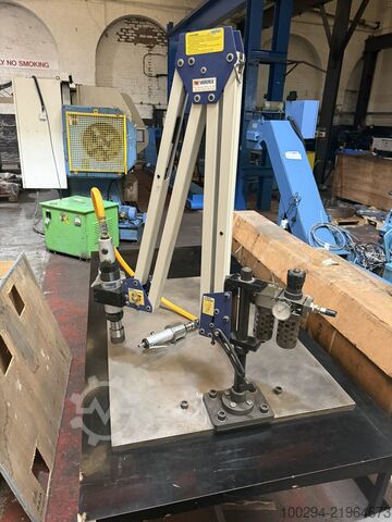 Machine à tarauder interne Vertex Tapping machine