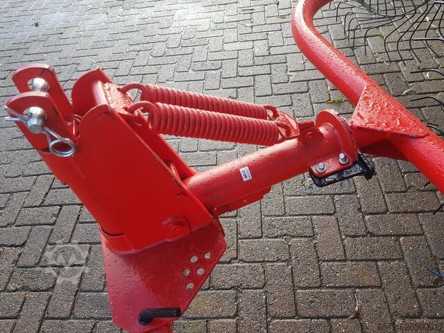 Rive  Boxer acrobaat