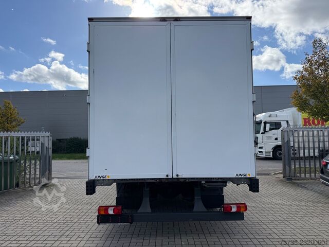 Dobozos furgon MERCEDES-BENZ Atego 818 L Koffer/Klima/Motorbremse/EURO6 E