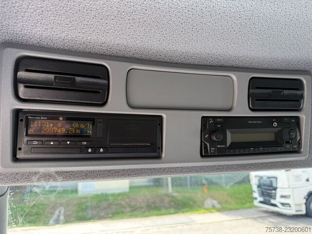 Dobozos furgon MERCEDES-BENZ Atego 818 L Koffer/Klima/Motorbremse/EURO6 E
