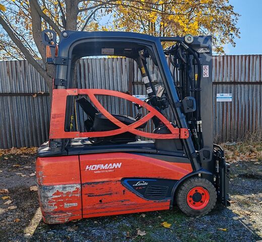 Elétrico 3 rodas Linde E16L-02 / 86% batt/ 4.14m