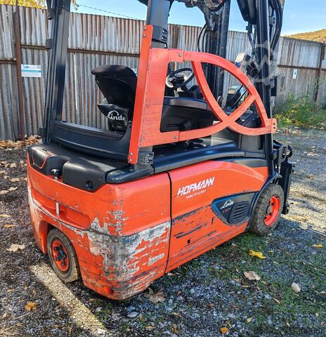 Elétrico 3 rodas Linde E16L-02 / 86% batt/ 4.14m