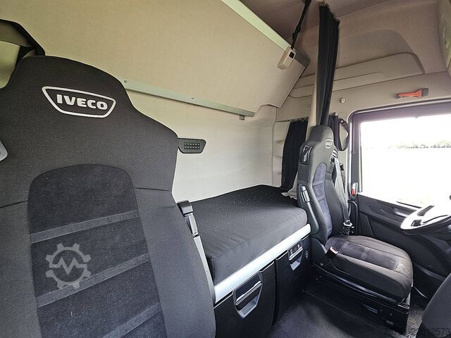 MTS standard IVECO S-WAY AS440S51 Standklima,full air