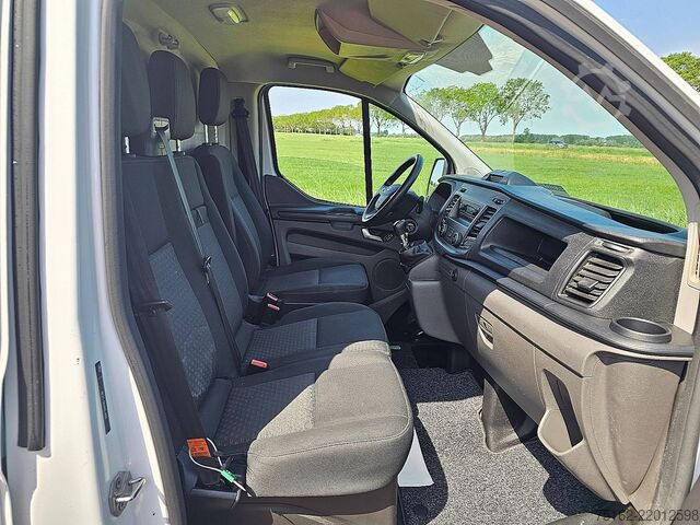 Stationvogn med højt tag FORD TRANSIT CUSTOM 2.0 L2H1 Airco Euro6 130