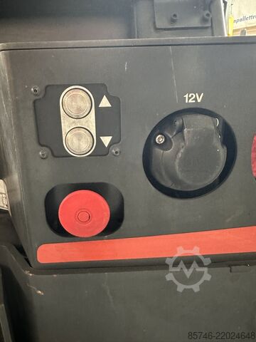 P 80 * DEMO !! ¡¡Batería NUEVA!! LINDE P 80 * DEMO !! NEW battery !!