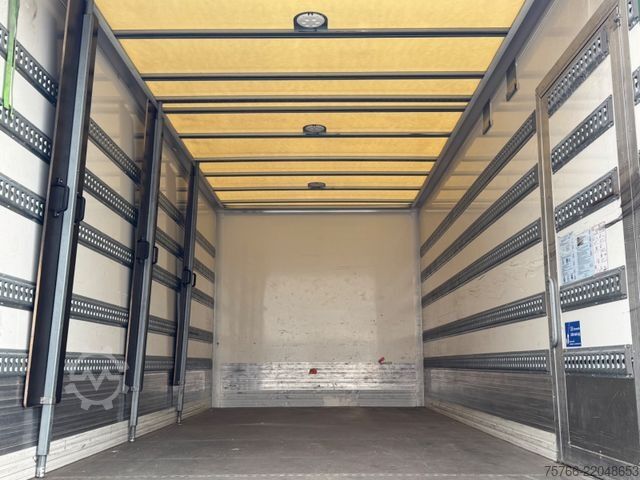 Camión caja MERCEDES-BENZ ATEGO 1223 L / LBW 2,0 t / KAMERA / TÜRE / 6,1 m