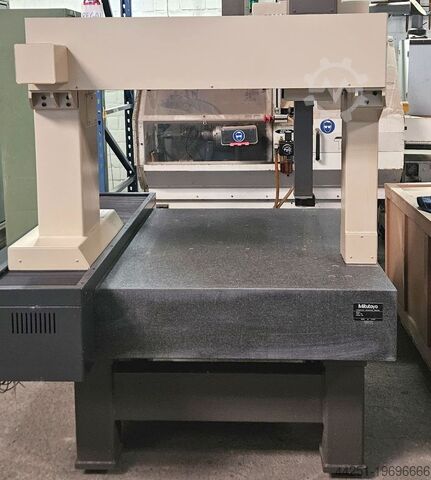Machine à mesurer tridimensionnelle, machine de mesure Mitutoyo BN706
