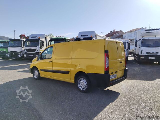 Dobozos furgon Peugeot Expert L