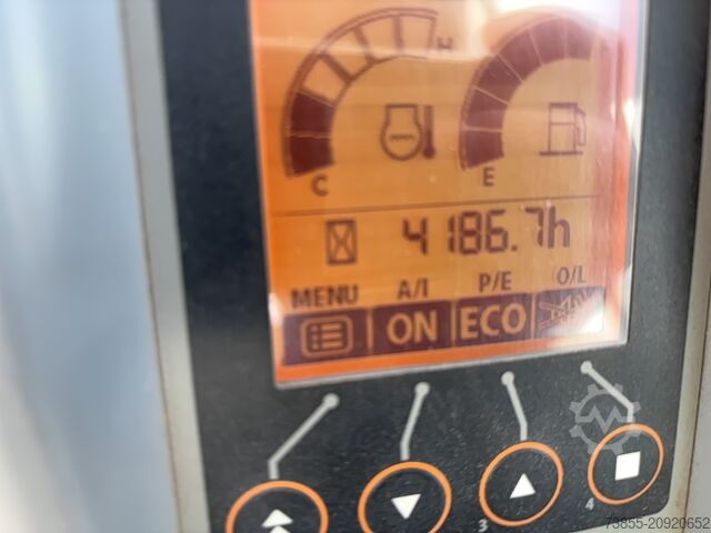 Rupsgraver Hitachi ZX48U-5A CLR with 3 excavator buckets