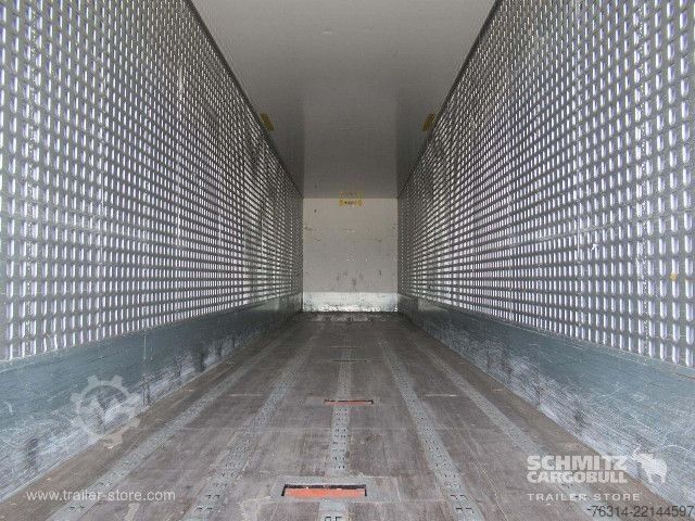 Box semitrailer  Trockenfrachtkoffer Mega