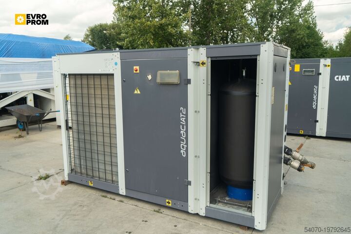 Čiler Used Aircooled chiller CIAT AQUACIAT2 LDC 240V 61 kW. 2011 yom