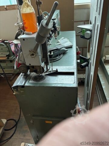 μηχανή συγκόλλησης καπλαμά Kuper FWJ900