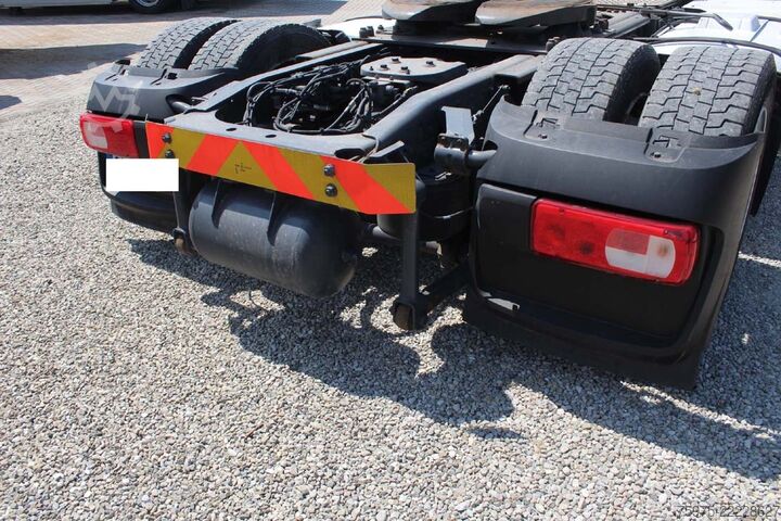 Tractora standard DAF trattore stradale ribassato usato