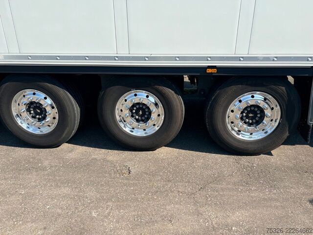 Reefer semitrailer SCHMITZ CARGOBULL SKO 24/L - 13.4 FP 45 Cool V7, Carrier 637h, Alc