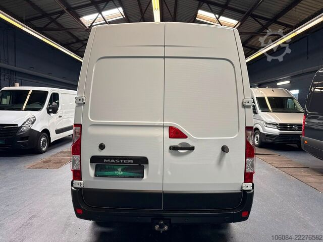 Furgoneta de caja alta RENAULT Master Kasten L2H2 Klima Tempo PDC RCAM AHK 2,5T