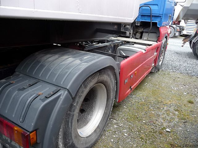 Standard dragbil MAN 18.530 FLLS