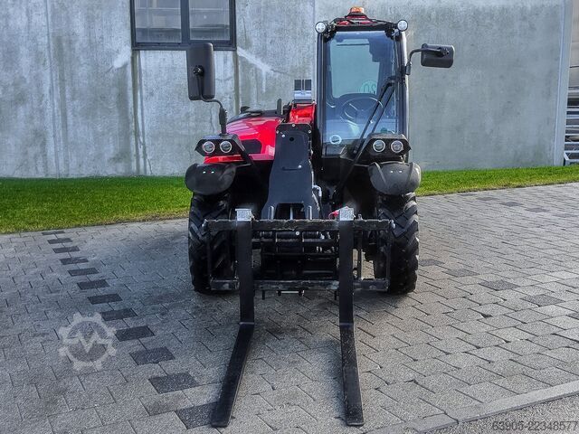 Teleskopický manipulátor Manitou ULM 412H Comfort