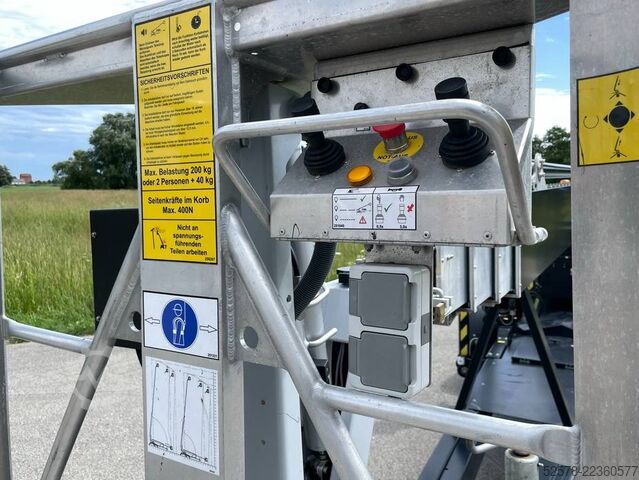 Hefplatform Denka-Lift DL 30