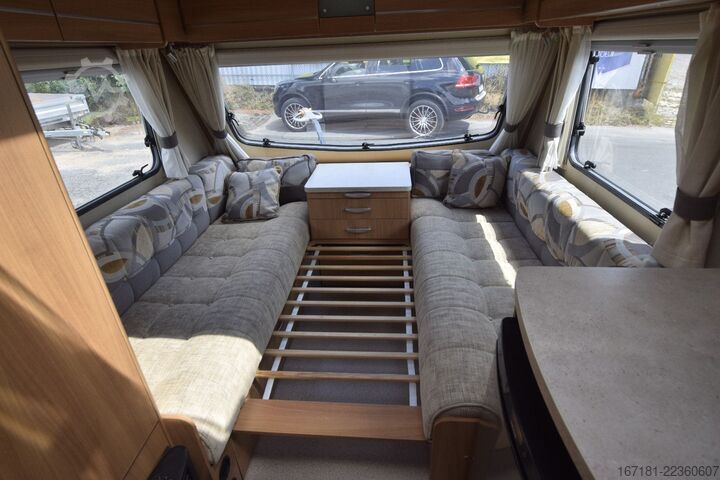Caravan SPRITE Super 390 mit Mover und Vorzelt