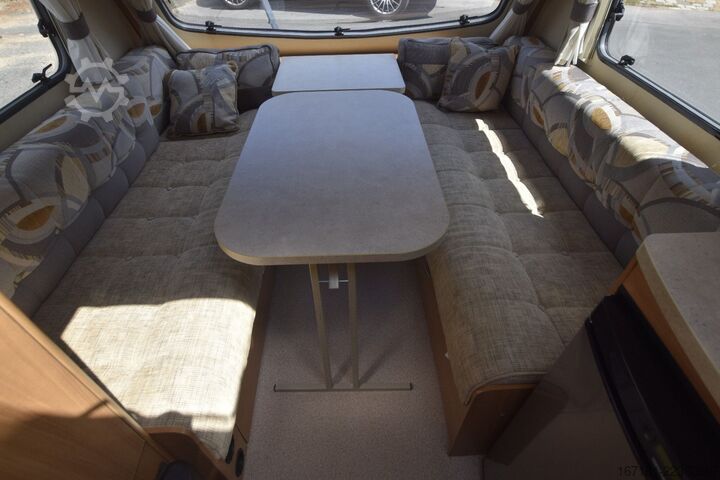 Caravan SPRITE Super 390 mit Mover und Vorzelt