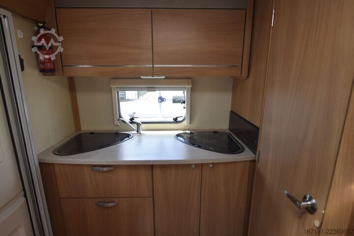 Caravan SPRITE Super 390 mit Mover und Vorzelt