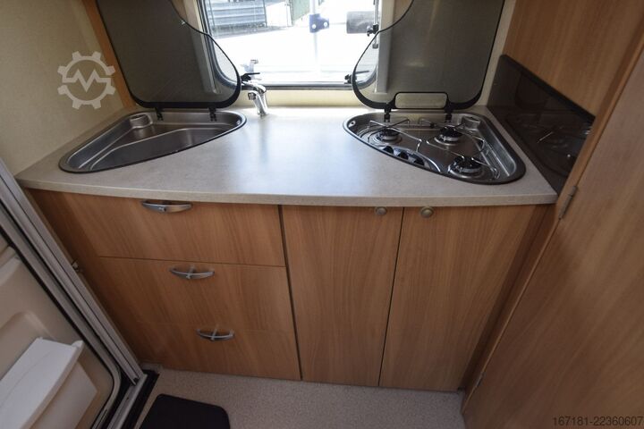 Caravan SPRITE Super 390 mit Mover und Vorzelt