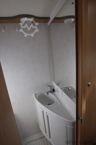 Caravan SPRITE Super 390 mit Mover und Vorzelt