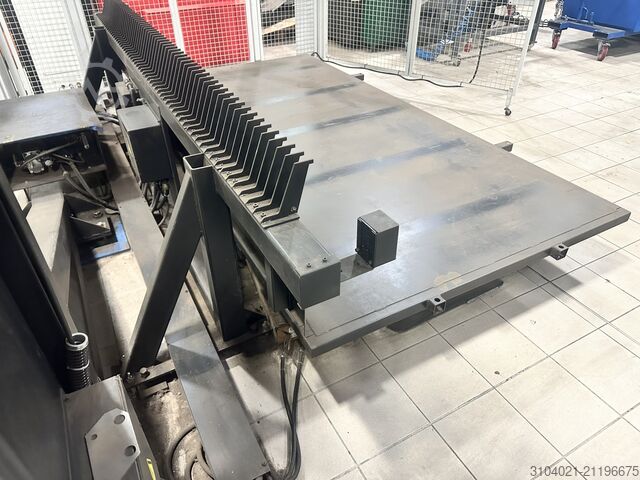  Mazak EMC3015