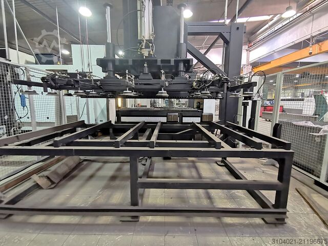  Mazak EMC3015