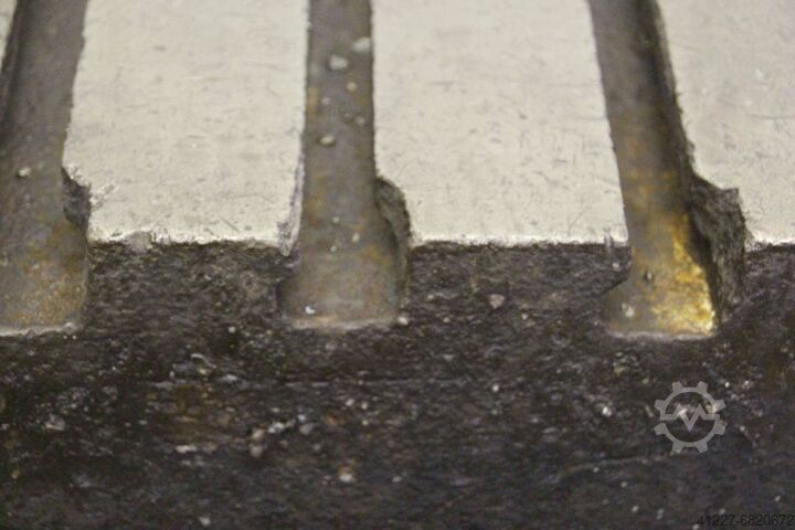 Spændeplade med T slids unbekannt 1350/1150/H825 mm