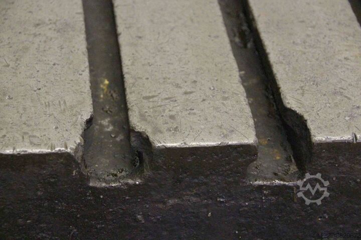 Spændeplade med T slids unbekannt 1350/1150/H825 mm