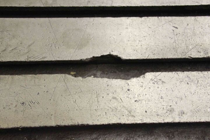 Spændeplade med T slids unbekannt 1350/1150/H825 mm